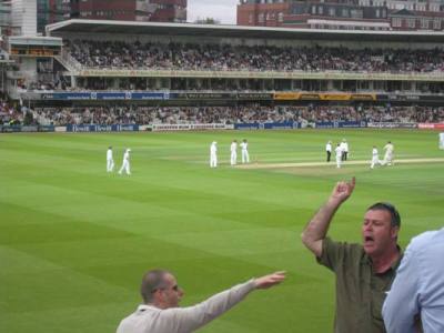 DRUNKEN LOUTS TAUNT AUSSIE SPECTATORS AT THE END OF THE DAY'S PLAY