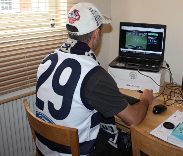 THE CATTERY'S BEN JENSEN RESORTS TO THE INTERNET TO WATCH THE GAME THANKS TO ESPN'S NON-COVERAGE OF THE MATCH