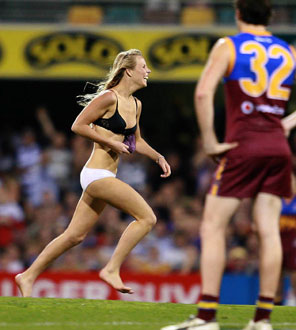 STREAKER AT THE 2007 CLASH AT THE GABBA BRISBANE LIONS GEELONG CATS